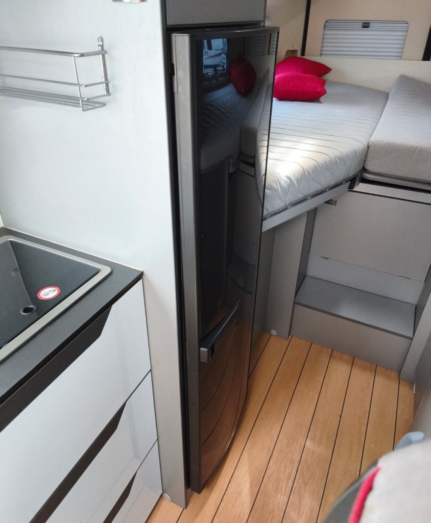 Elios Van 63 L (2018) thumbnail 6