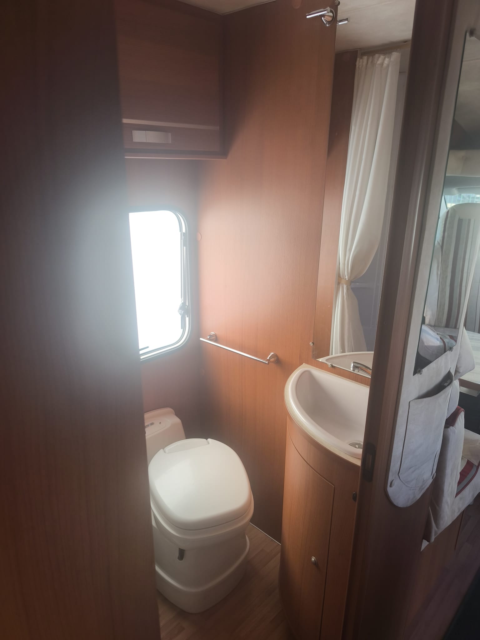 Elnagh Baron 580 thumbnail 11