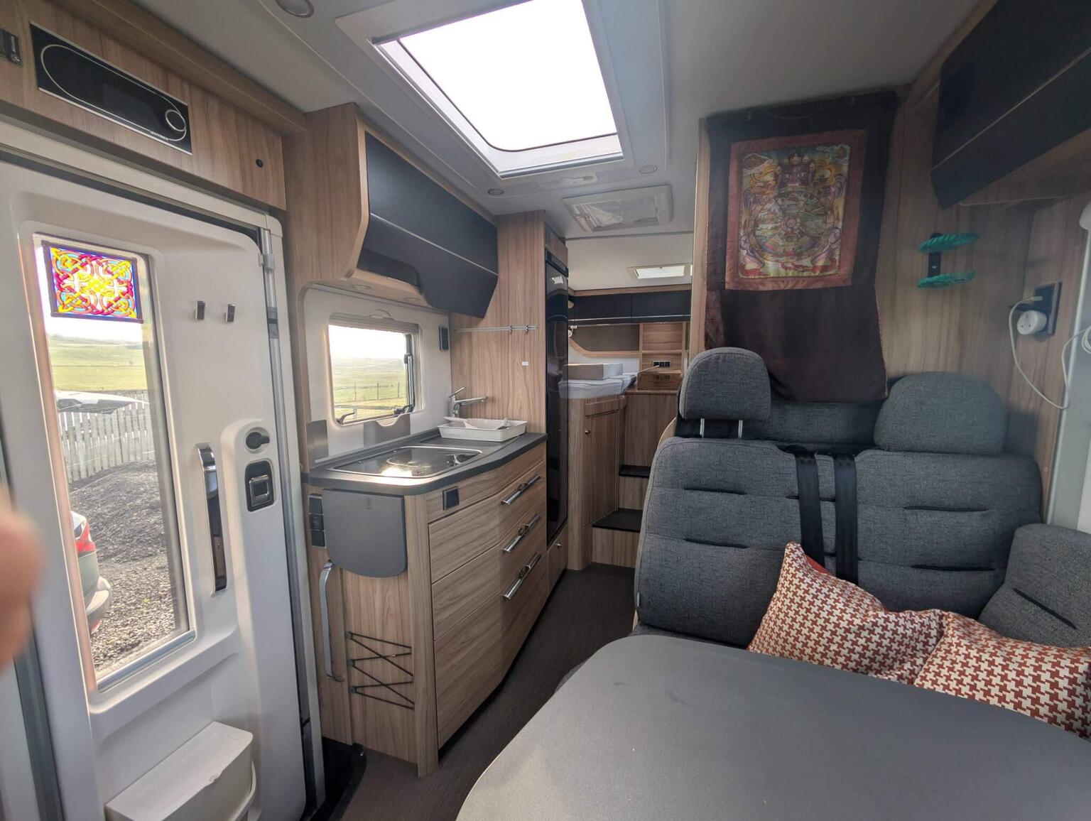 Hymer 570 Crossover thumbnail 11