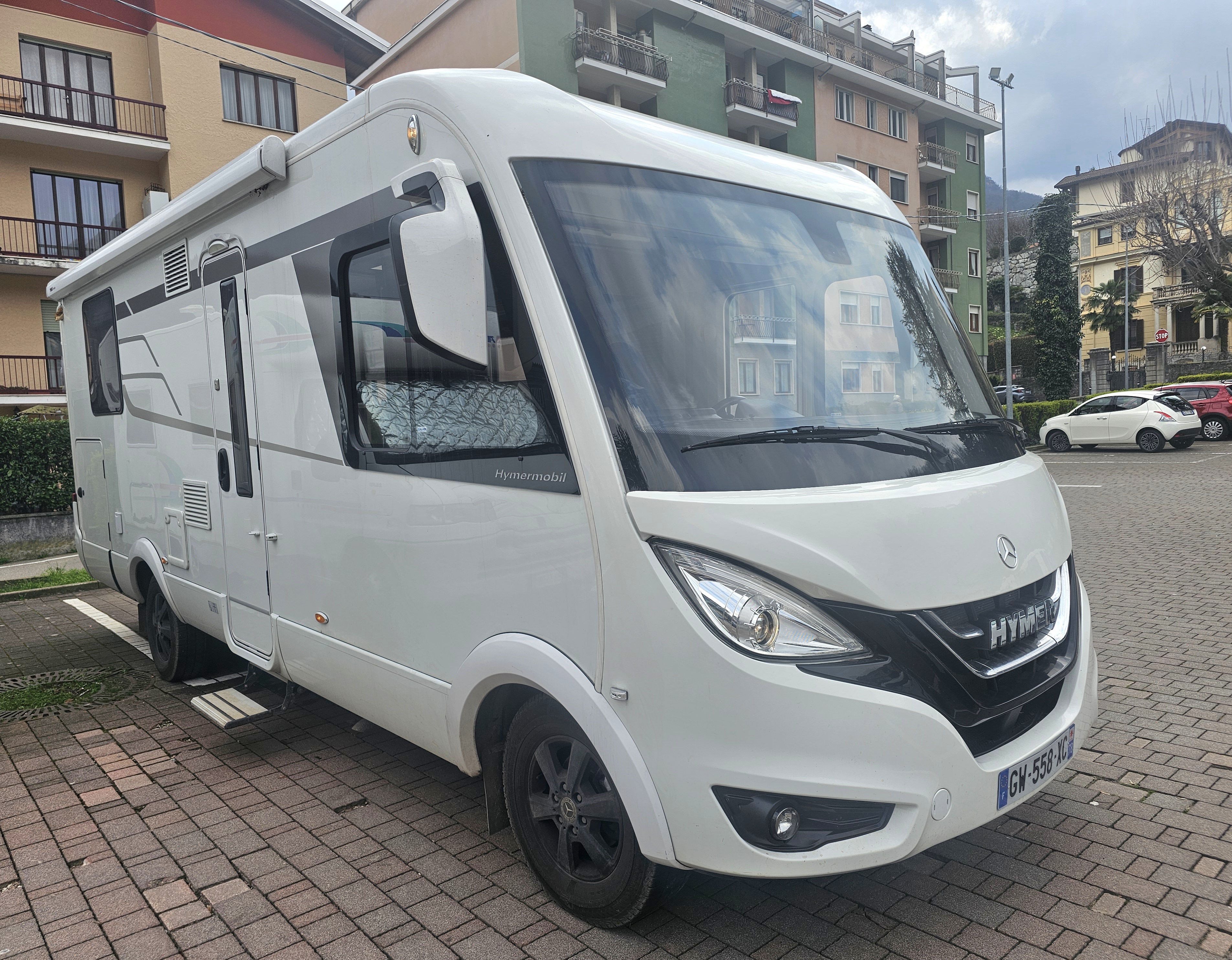 Hymer B-MC I 690 thumbnail 2