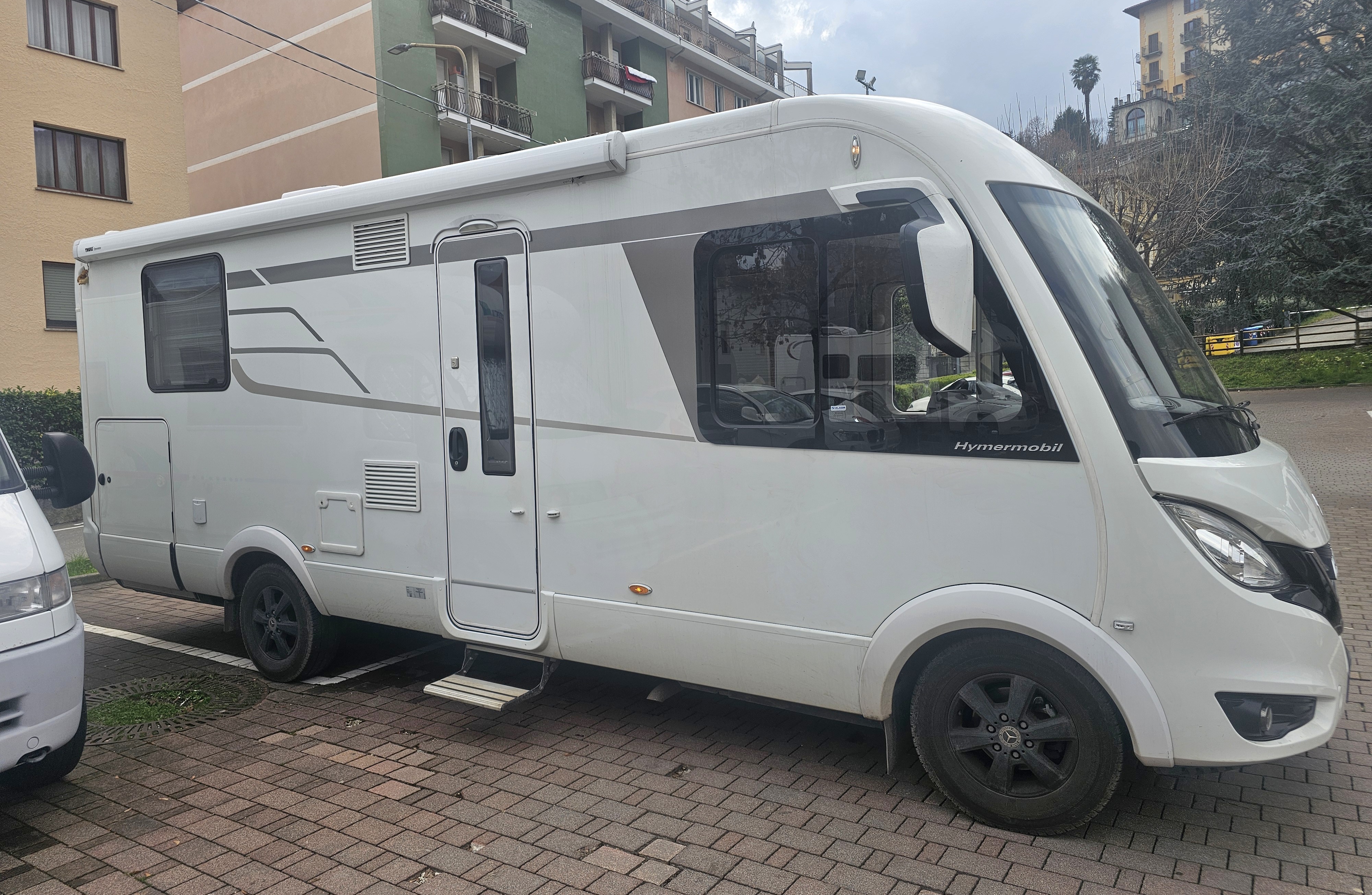 Hymer B-MC I 690 thumbnail 3