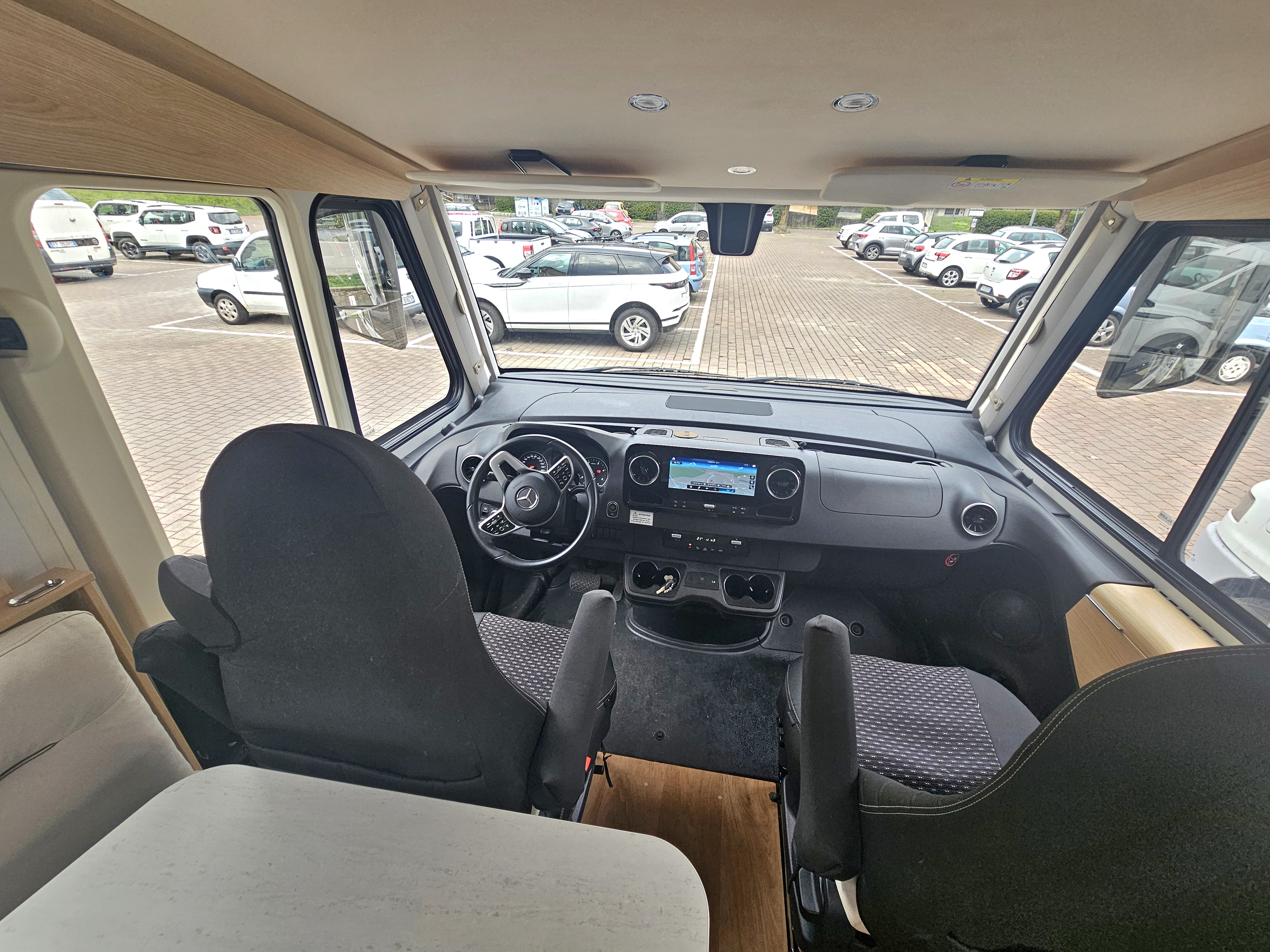 Hymer B-MC I 690 thumbnail 10