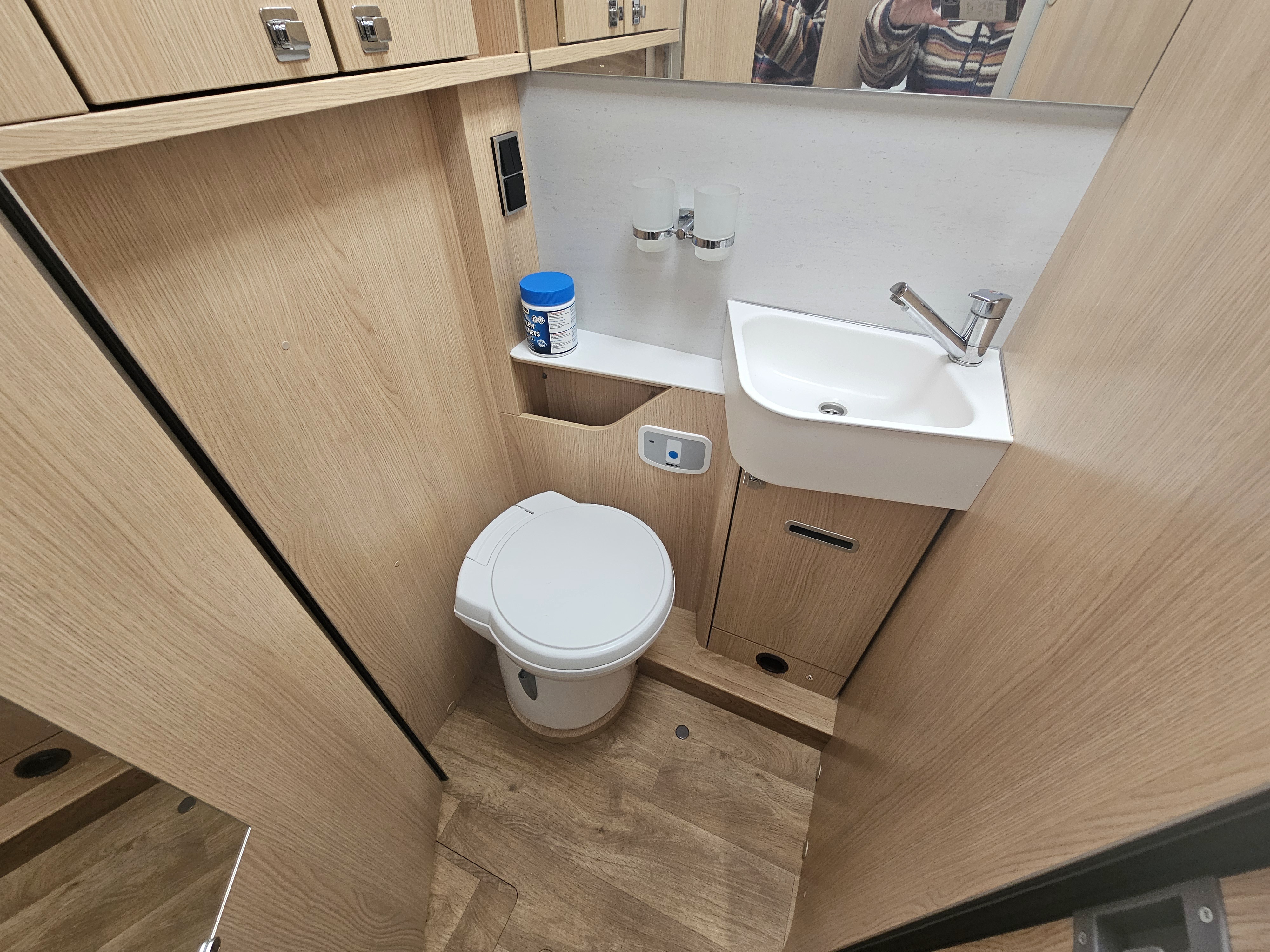 Hymer B-MC I 690 thumbnail 19