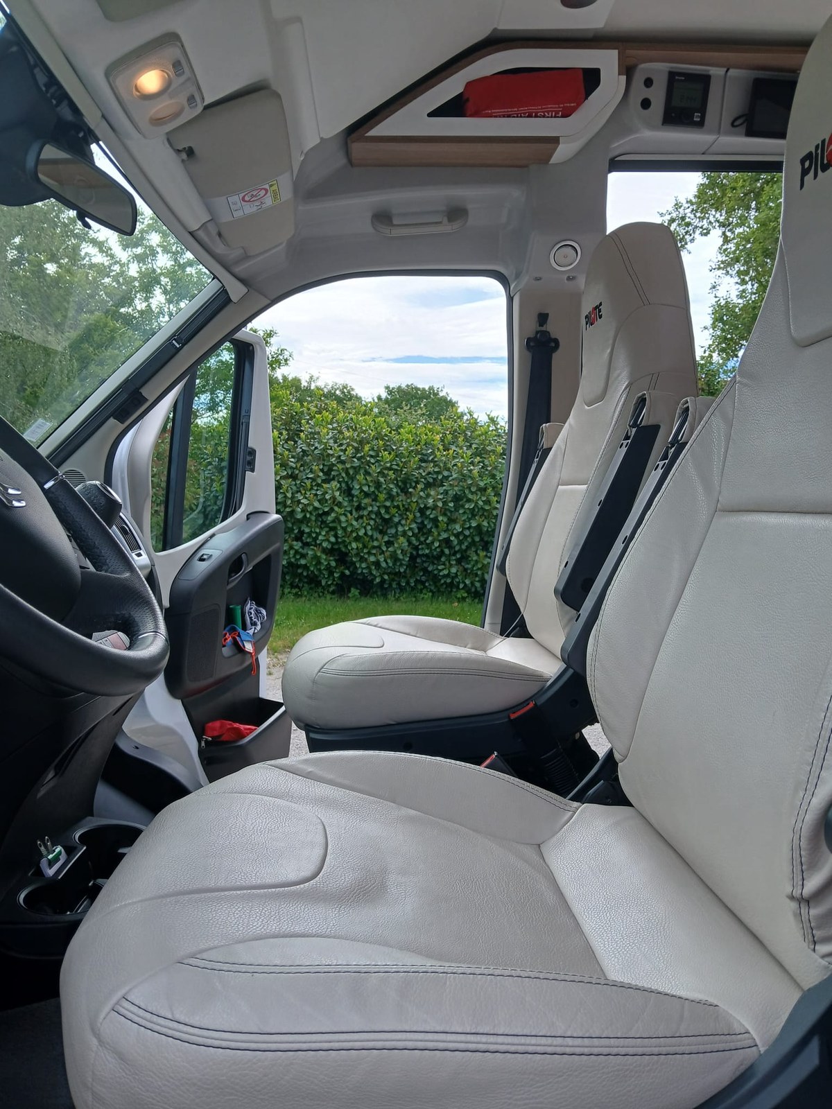 Pilote V630J X-Edition thumbnail 9