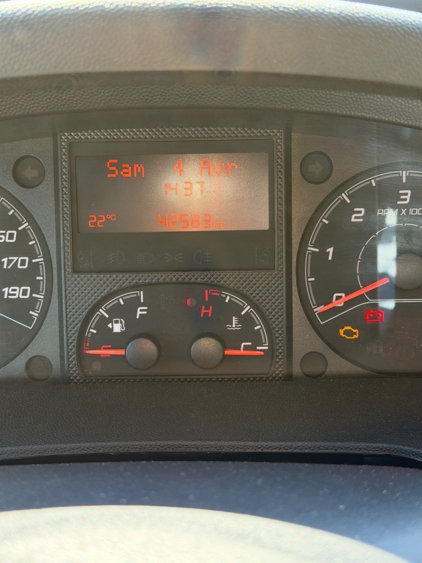 Sunlight V 60 (2020) thumbnail 9