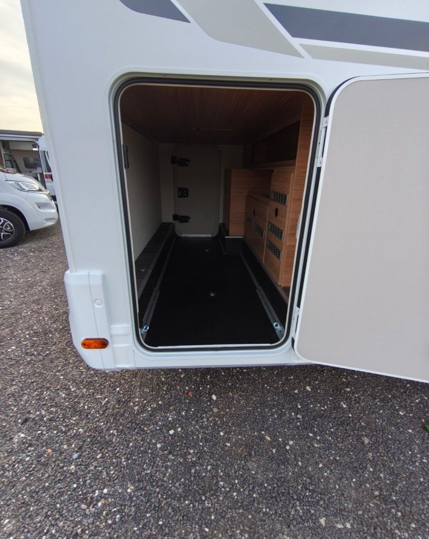 Weinsberg CaraSuite 700 DX thumbnail 10