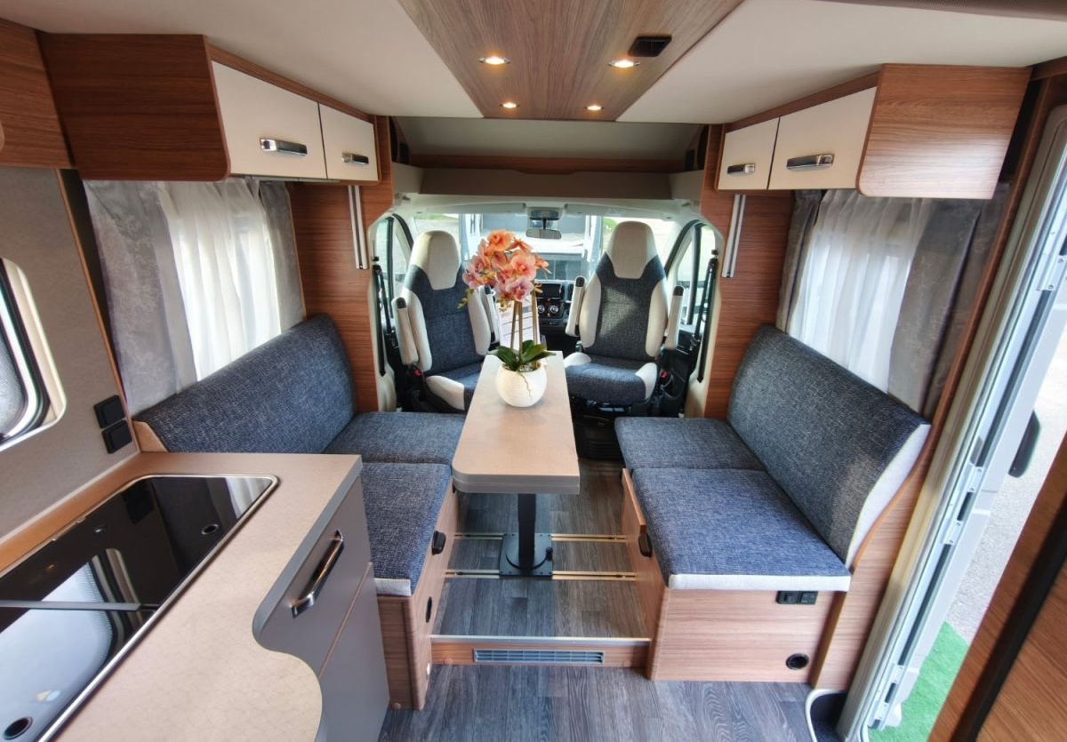 Weinsberg CaraSuite 700 DX thumbnail 5