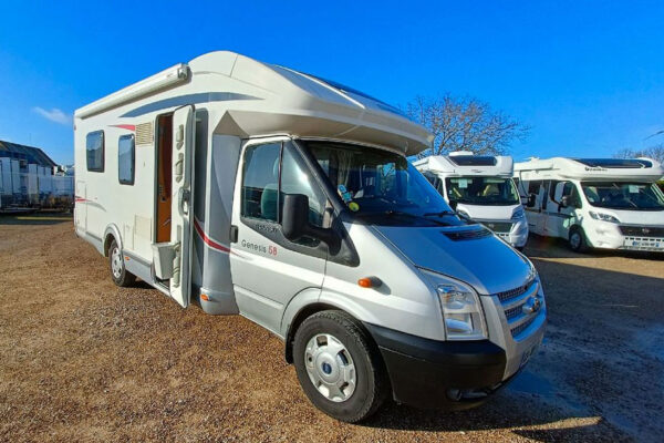 used-motorhome-for-sale-in-france-Challenger-Genesis-58-Ford-transit