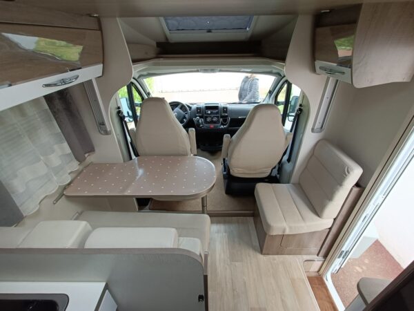 Fiat Ducato Bavaria T706 Style dining