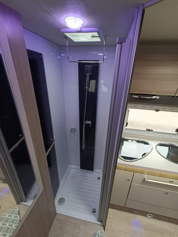 Chausson Flash 610 Limited Edition shower