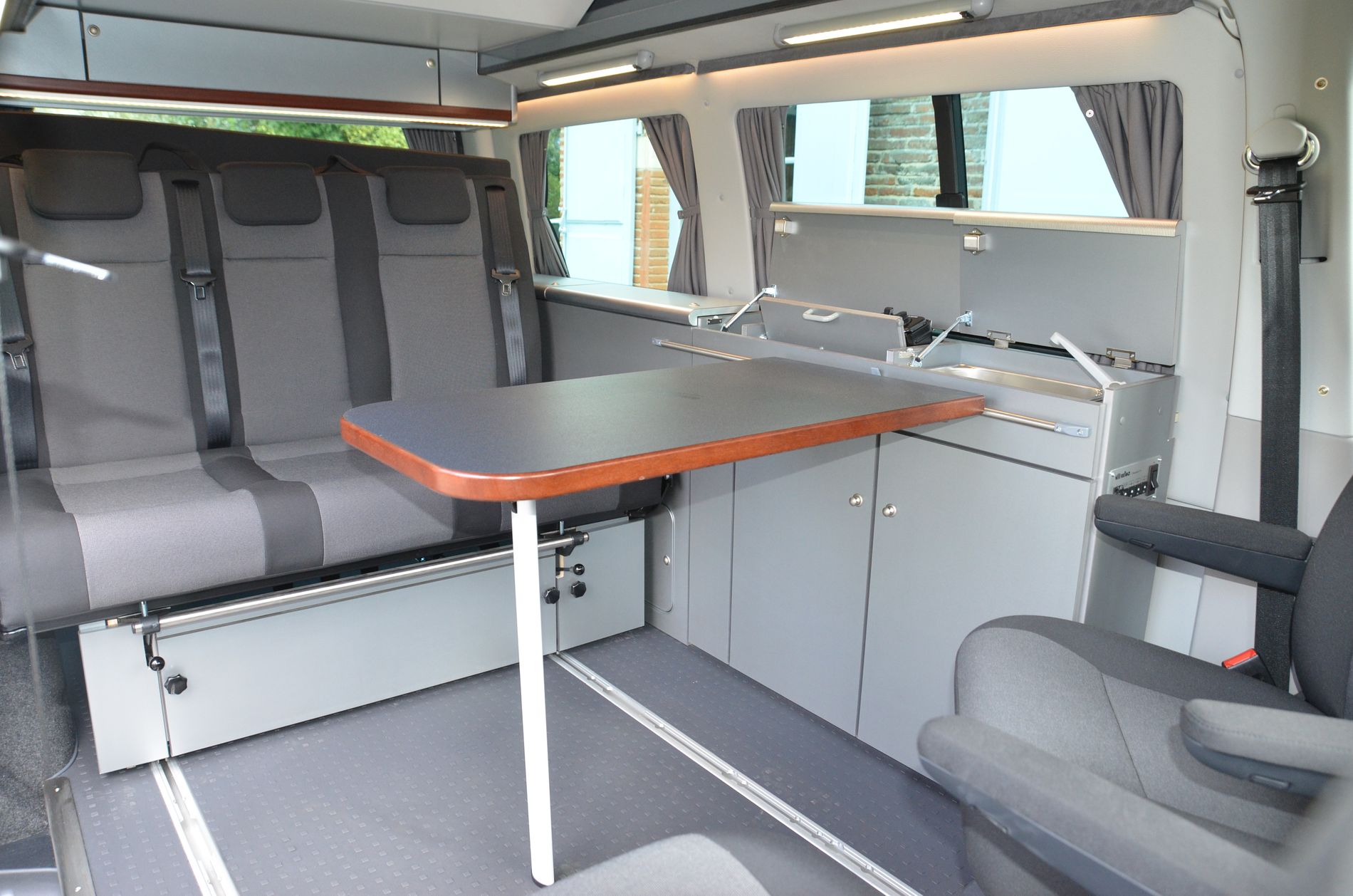 Eco-Campers-CITYVAN-interior