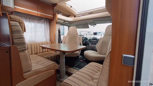 Chausson Welcome 76 Y2010 (4)