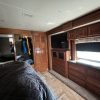 Fleetwood Discovery 2017 bed