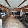 Fleetwood Discovery 2017 lounge 2