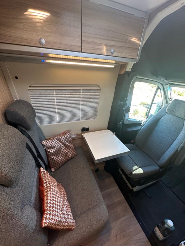 Hymer Grand Canyon S (2)