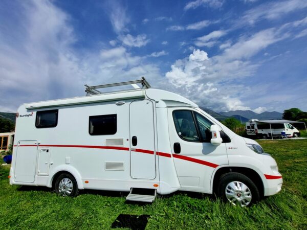 Sunlight V66 2021 used motorhome for sale in France (1)