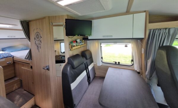 Sunlight V66 2021 used motorhome for sale in France (24)