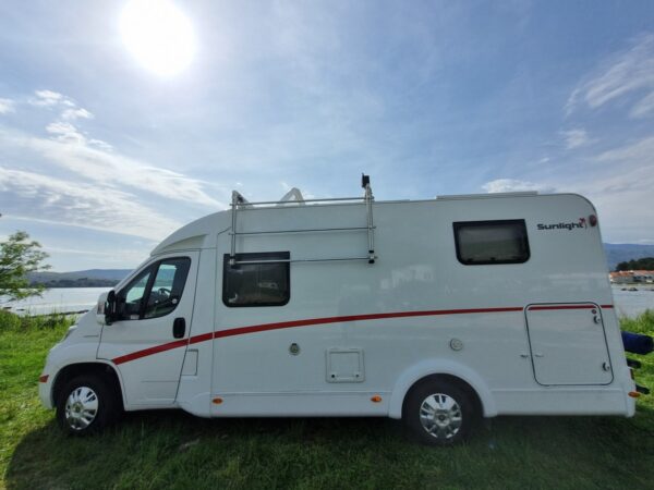 Sunlight V66 2021 used motorhome for sale in France (32)