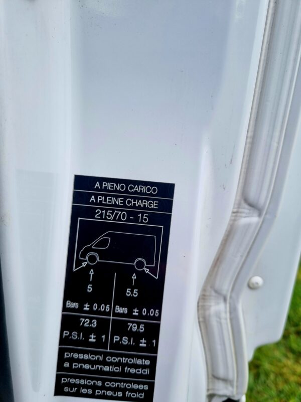 Sunlight V66 2021 used motorhome for sale in France (8)