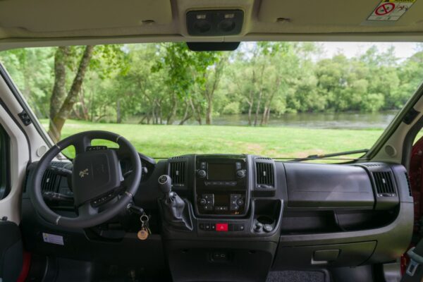 Globe Traveler Voyager Z dashboard