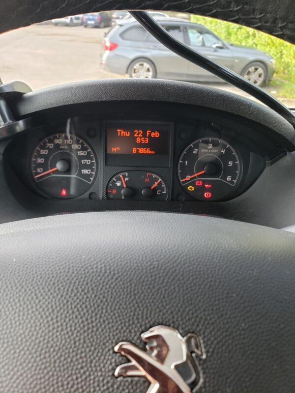 Globe Traveler Voyager Z (2) dashboard
