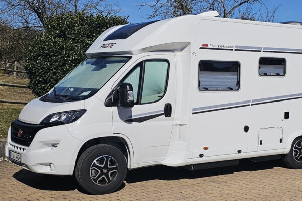 740-Pacific-FGJ-Expression---used-motorhome-for-sale-(5)