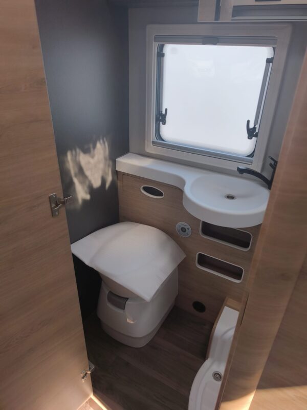 Knaus Live Wave 700 MEG Platinum Selection - new motorhome for sale in France (11)