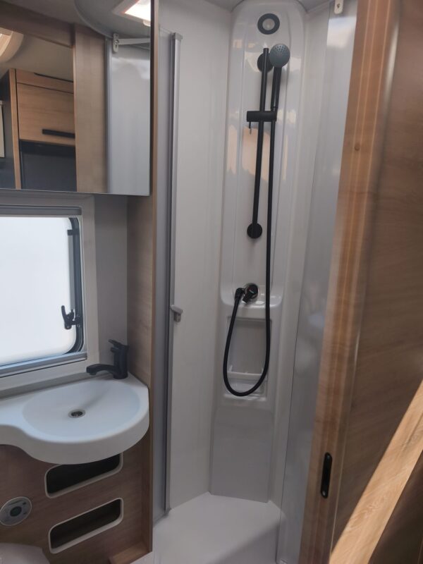 Knaus Live Wave 700 MEG Platinum Selection - new motorhome for sale in France (5)