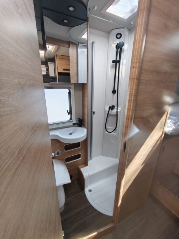 Knaus Live Wave 700 MEG Platinum Selection - new motorhome for sale in France (6)