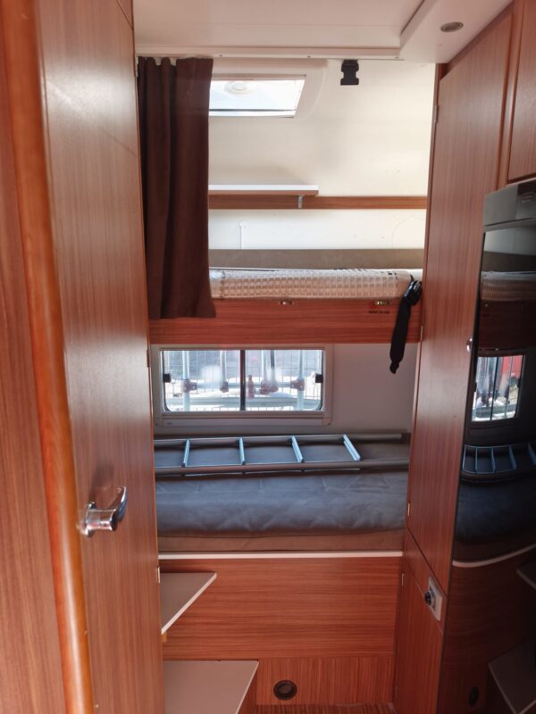 Adria Matrix 650 SK rear bunk bed