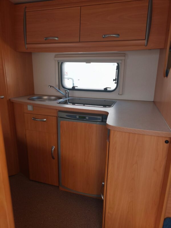 Chausson Flash 08 kitchen